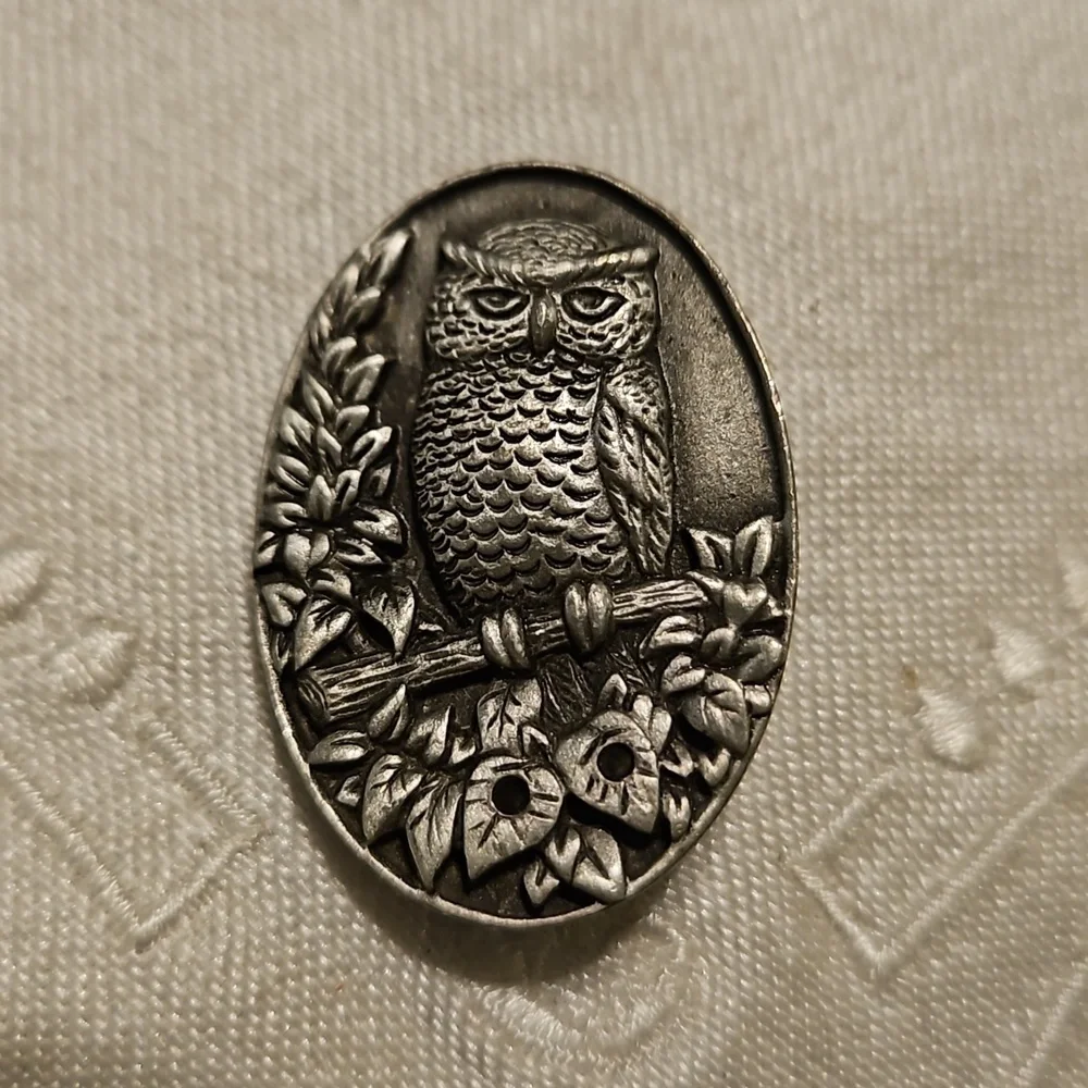 Ms. Dee Pewter Oval Owl Brooch Pin with Earrings #102 - Picture 2 of 5